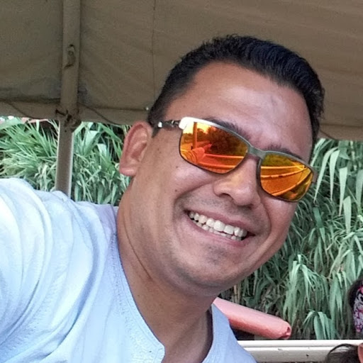 Adrian Luna Photo 27