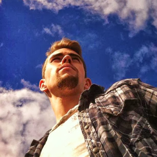 Tyler King Photo 24