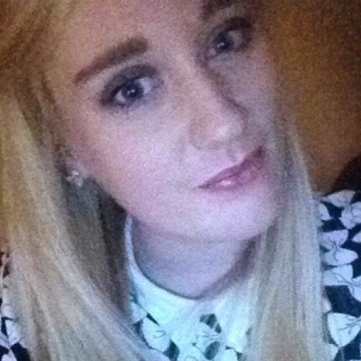 Holly Gray Photo 17