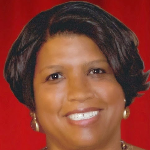 Cynthia Bowen Photo 14