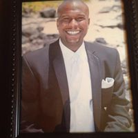 Christopher Colon Photo 27