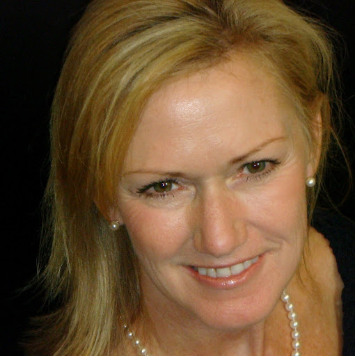 Julia Robinson Photo 36