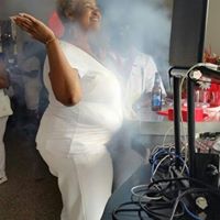 Carla Austin Photo 14