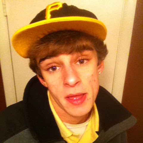 Brandon Moore Photo 12