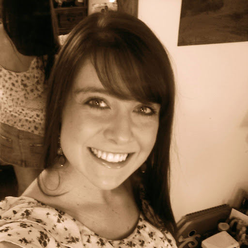 Danielle Combs Photo 19