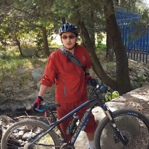 Manuel Miramontes Photo 3