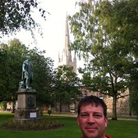 Phillip Tuttle Photo 6