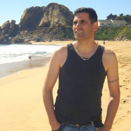 Manuel Arias Photo 44