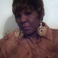 Elizabeth Bradley Photo 54