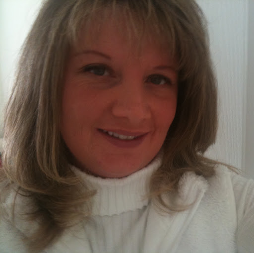 Jennifer Rowe Photo 38