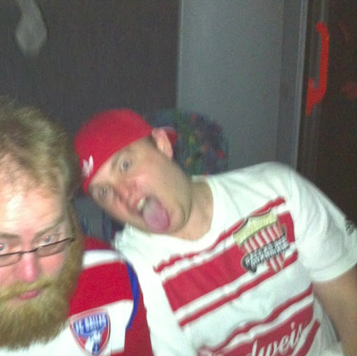 Brandon Beall Photo 6