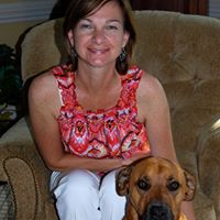 Suzanne Holmes Photo 32
