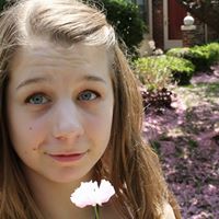 Leah Rothwell Photo 4