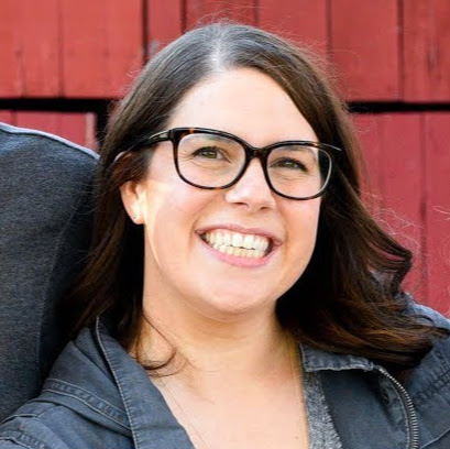 Erin Graves Photo 14