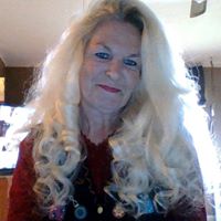 Sara Strickland Photo 36