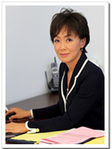 Yvette Lee Photo 1