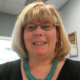 Suzanne Franks Photo 26