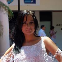 Katherine Lang Photo 8