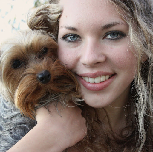Elizabeth Pierson Photo 20