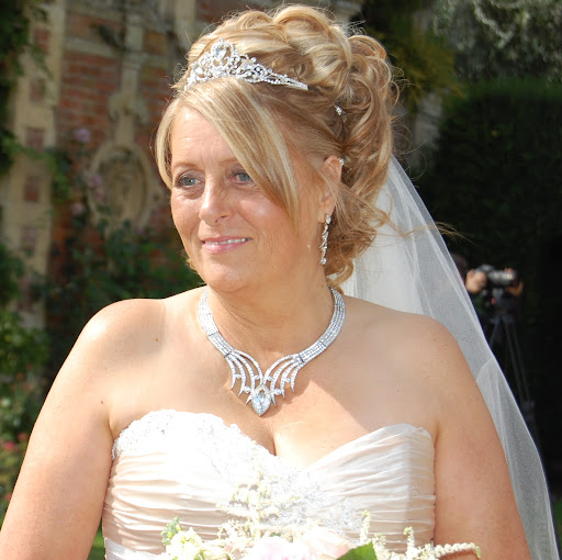 Christine Read Photo 15
