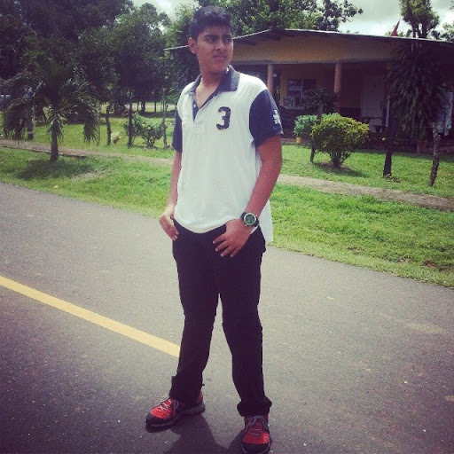 Roderick Rodriguez Photo 15