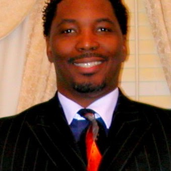 Lee Robbins Photo 17