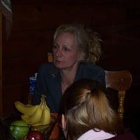 Susan Bishop Photo 43