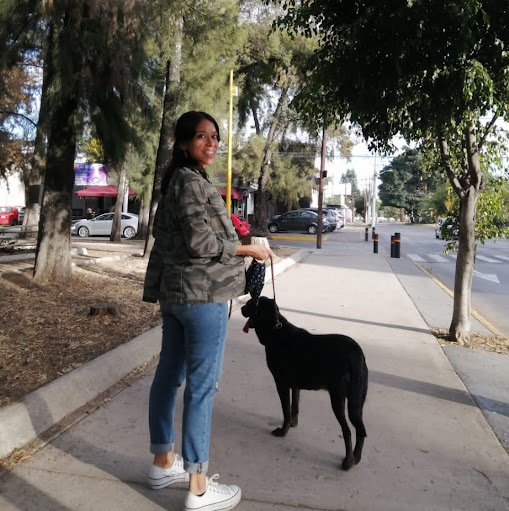 Andrea Mondragon Photo 19