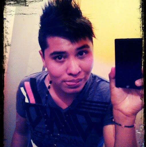 Alexander Robles Photo 9