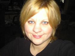 Tara Jones Photo 29