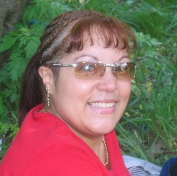 Caroline Colon Photo 11