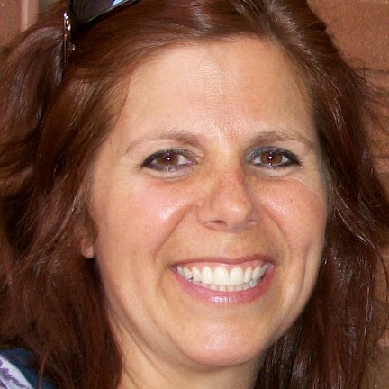 Beth Nichols Photo 25