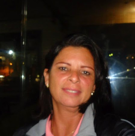 Elizabeth Carvalho Photo 15