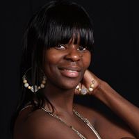 Toya Richardson Photo 13