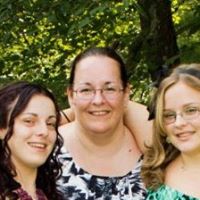Lorraine Leger Photo 4