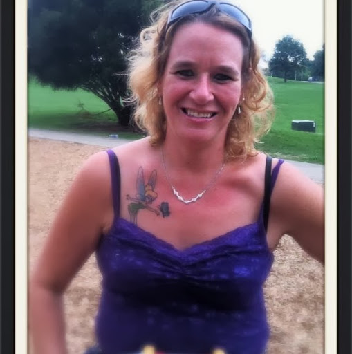 Elizabeth Spencer Photo 21