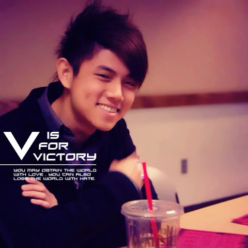 Bryan Hoang Photo 14