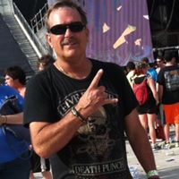 Ronnie Wolfe Photo 32