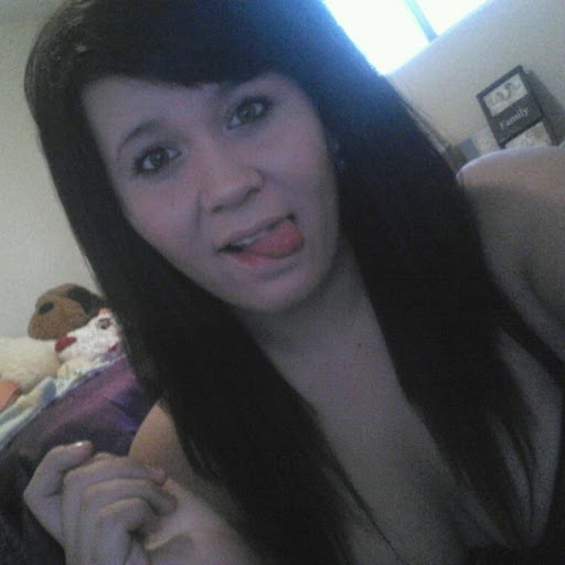 Danielle Ramirez Photo 13