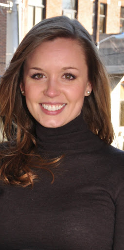 Elizabeth Daugherty Photo 11