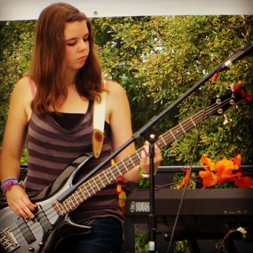 Renee Clark Photo 11