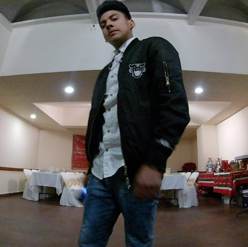 Adrian Escobar Photo 9