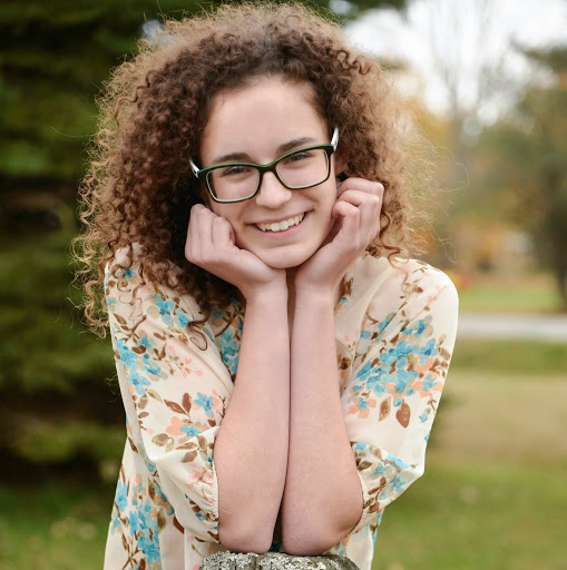 Rachel Rowe Photo 6