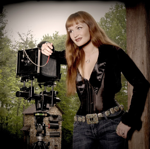Kathryn Reynolds Photo 17