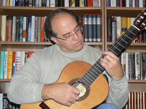 Roque Arias Photo 7