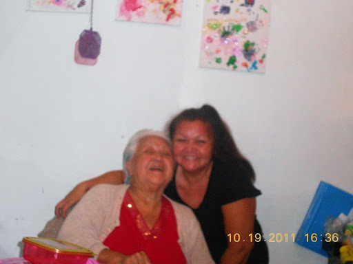 Amy Robinson Photo 10
