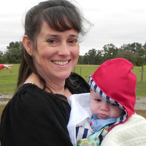 Debbie Gunn Photo 15
