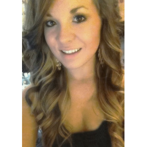 Emily Haller Photo 15
