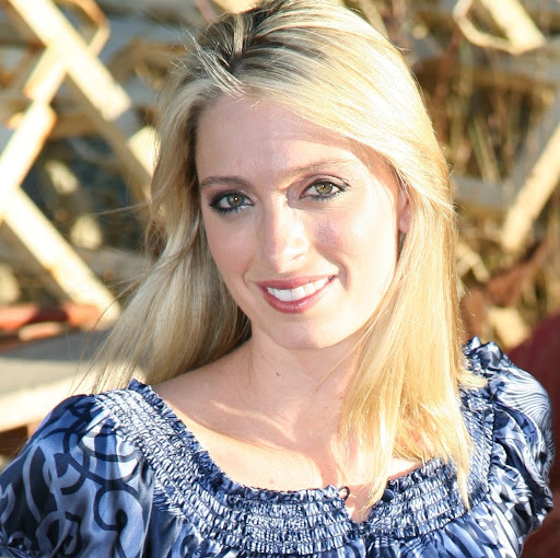 Lindsey Kennedy Photo 32
