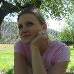 Annie Mathews Photo 17